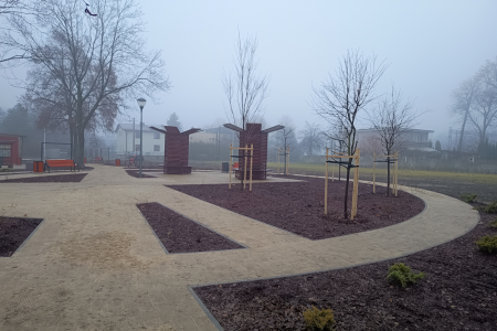 Na Skwerze Miast Partnerskich zrealizowano kolejny etap prac rewitalizacyjnych